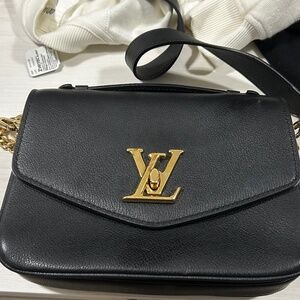 Louis Vuitton 💕 Oxford